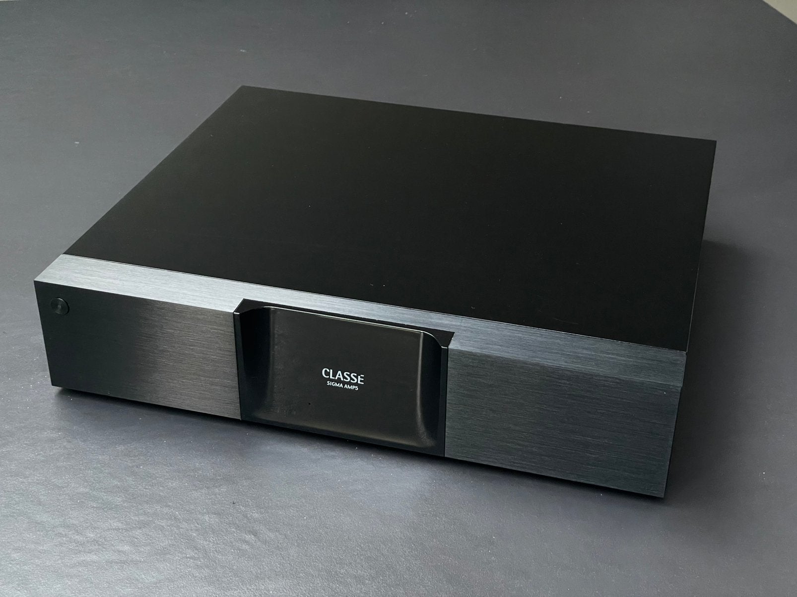 Classé Sigma AMP5 5 kanaals klasse D eindversterker, Audio, Tv en Foto, Overige merken, Ophalen of Verzenden, Zo goed als nieuw