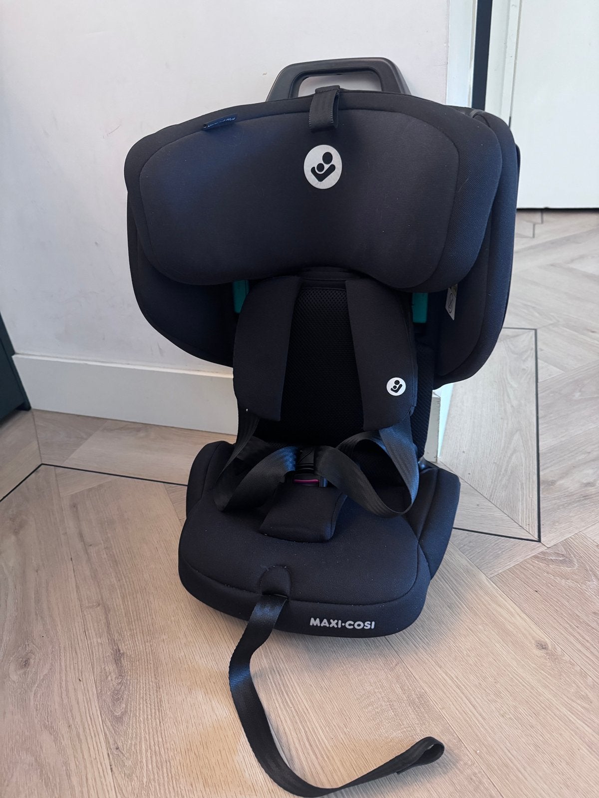 Maxi Cosi Nomad - Te huur, Ophalen, Autogordel, 9 t/m 18 kg, Zo goed als nieuw