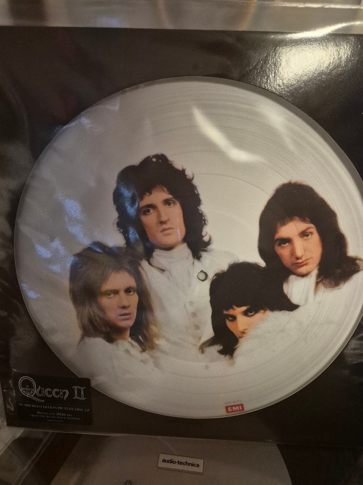 Queen II Numbered Picture Disc LP EMI Limited Edition, LP, Geseald, Ophalen of Verzenden, Zo goed als nieuw