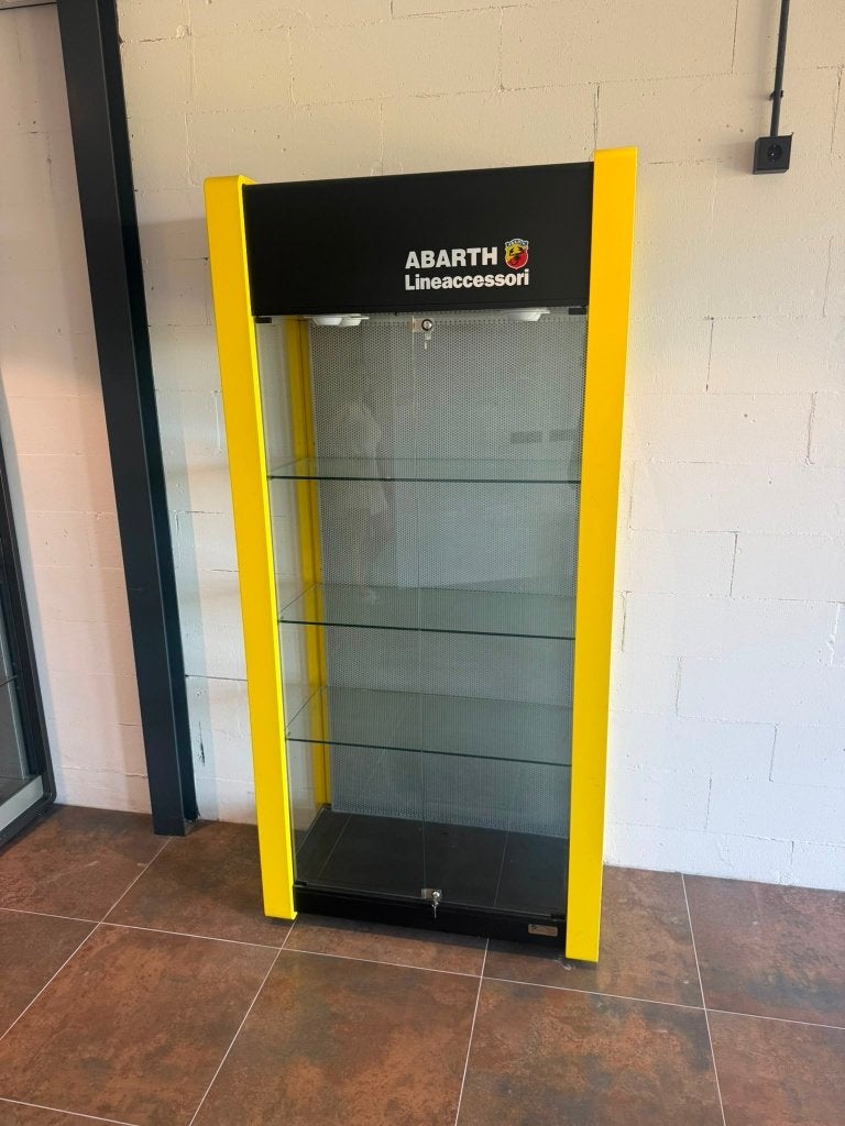 Lancia vitrine kast en een Abarth Line accessori kast, Ophalen, 50 tot 100 cm, Minder dan 100 cm, Glas