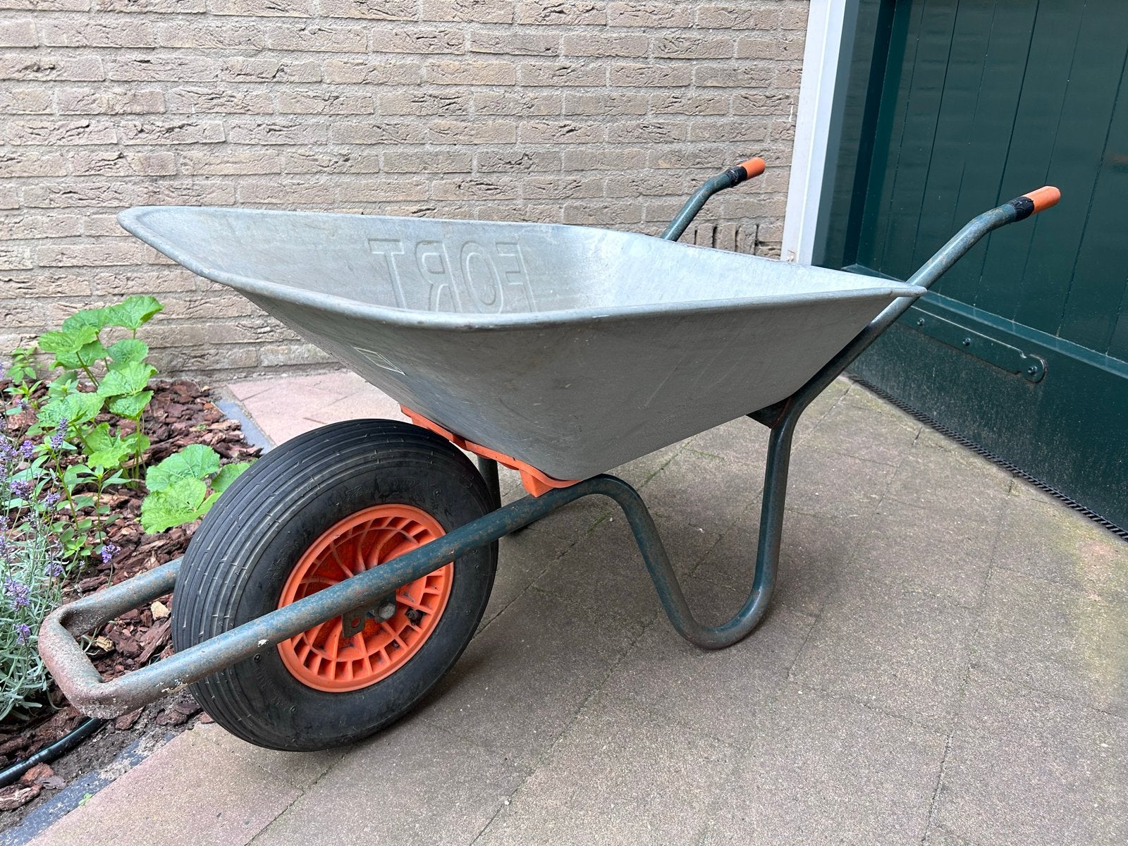 Stevige gebruikte FORT kruiwagen, Ophalen, Gebruikt, Handmatig, Eenwielig