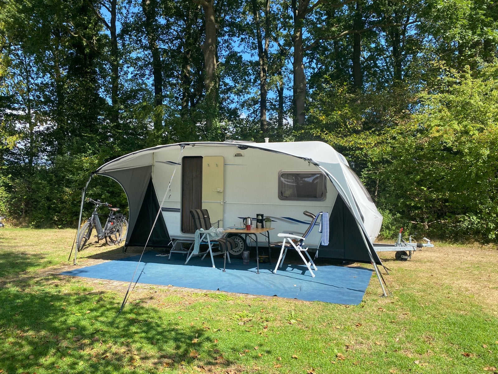 Caravelair Eldorado 420 met Unico luifel voortent!, Caravans en Kamperen, Vast bed, Treinzit, 750 - 1000 kg, Particulier