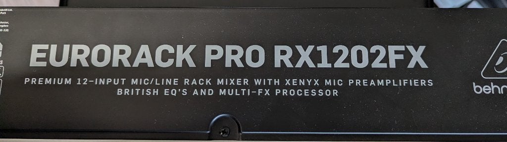 Behringer RX1202FX Eurorack PRO 12-kanaal Rackmixer 3HE, Ophalen, Gebruikt, Microfooningang