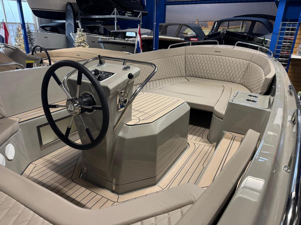 Primeur 700 Lounge | Vetus 42pk | 2026, Niet ingevuld, Binnenboordmotor, 6 meter of meer, Nieuw
