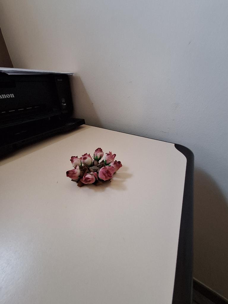 kunststof bloemenkrans voor om kaars, Ophalen of Verzenden, Zo goed als nieuw, Overige materialen, Minder dan 25 cm