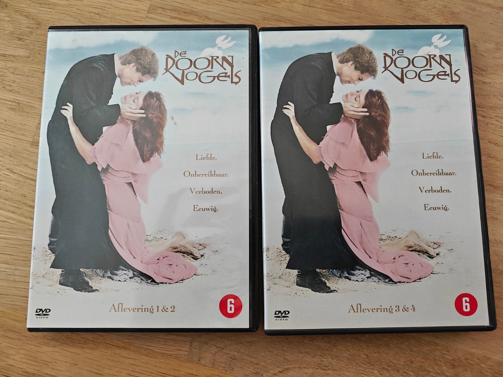 DVD De Doornvogels - Aflevering 1 t/m 4, Zo goed als nieuw, Vanaf 6 jaar, Inclusief doosje, Ophalen of Verzenden