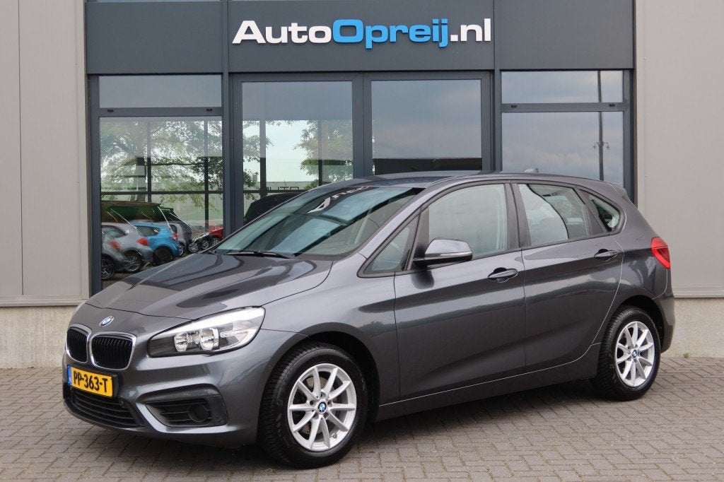 Bmw 2-SERIE ACTIVE TOURER 218i Active Tourer AUTOMAAT Corpor, Auto's, 1345 kg, 136 pk, Gebruikt, Parkeersensor