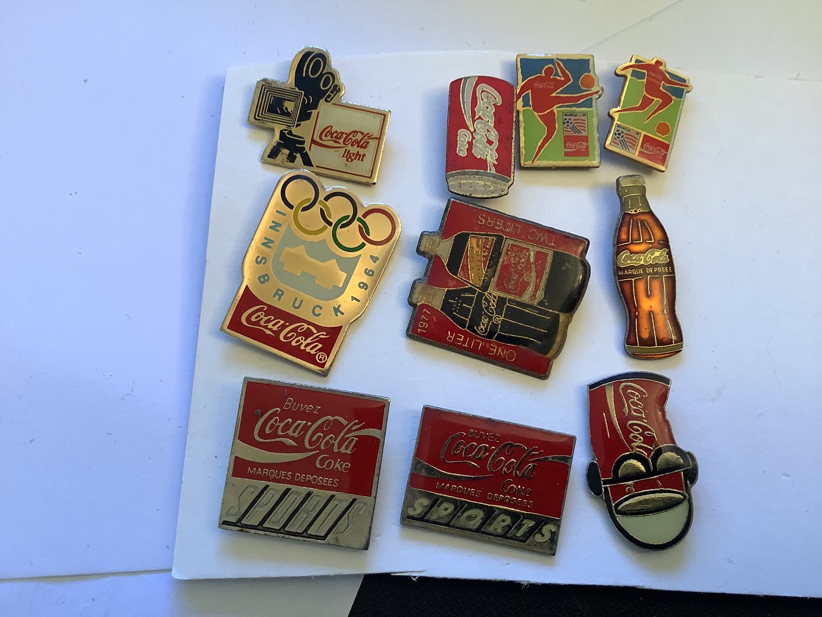10 pins Coca Cola, Verzamelen, Speldjes, Pins en Buttons, Ophalen of Verzenden, Zo goed als nieuw
