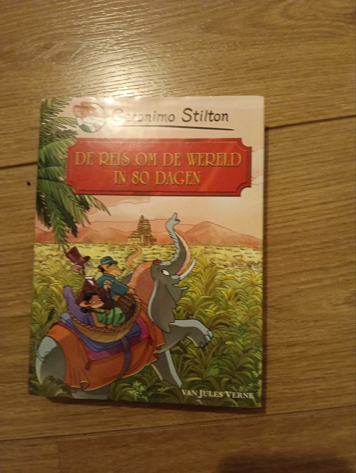 Geronimo Stilton - De reis om de wereld in 80 dagen, Fictie algemeen, Ophalen of Verzenden, Zo goed als nieuw, Geronimo Stilton; Jules Verne