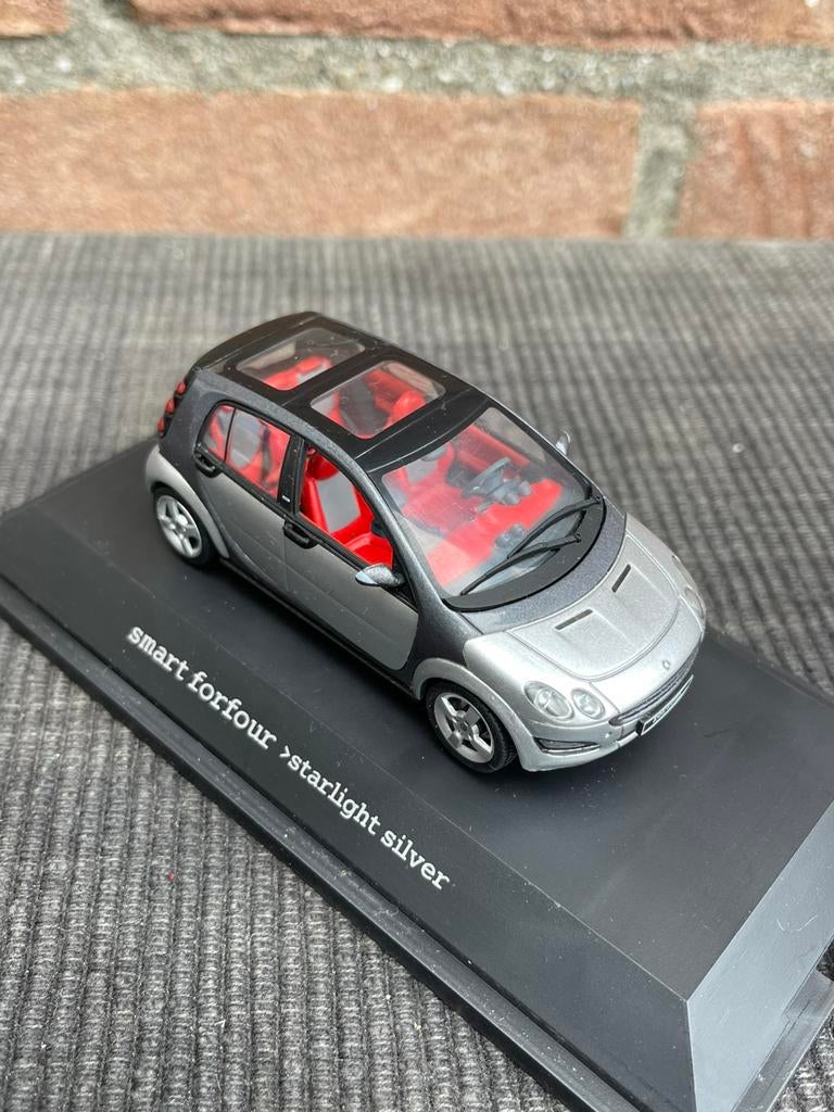 1:43 Smart Forfour, Ophalen of Verzenden, Zo goed als nieuw, Auto