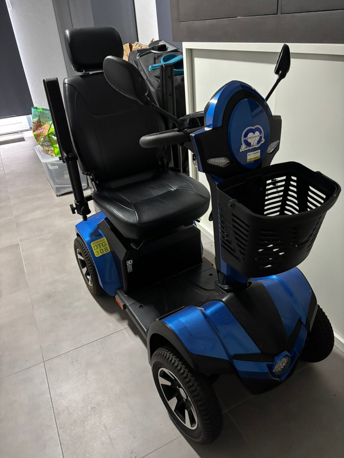 Scootmobiel Vermeiren Mercurius, Ophalen, Zo goed als nieuw, Vermeiren, 16 km/u of meer