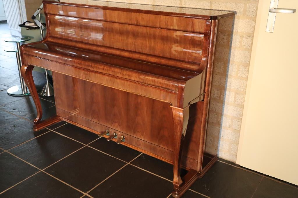 August Förster Piano – model Antik, Muziek en Instrumenten, Ophalen, Gebruikt, Bruin, Piano