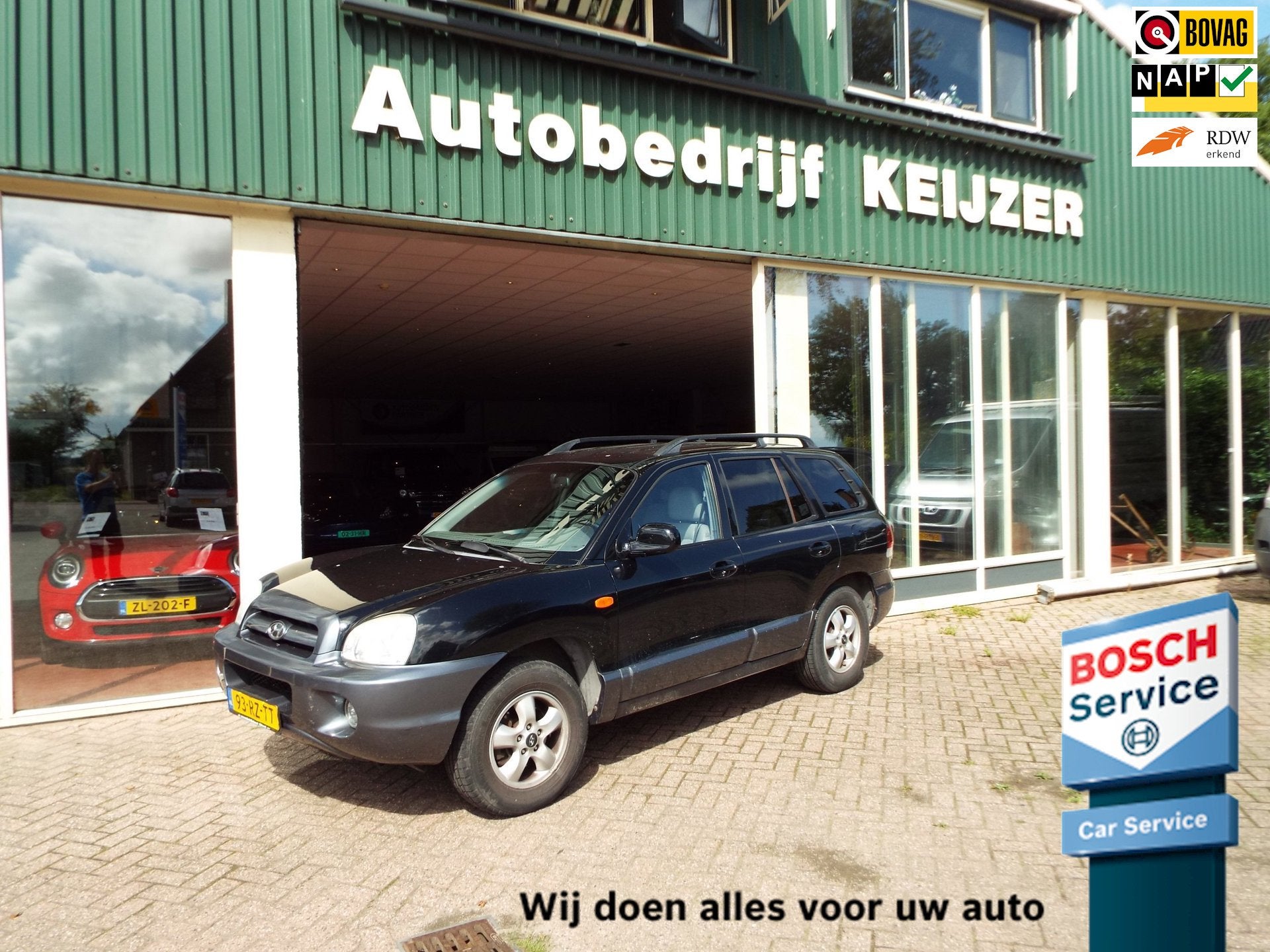 Hyundai Santa Fe 2.7i V6 4WD Style TREKHAAK-APK-CLIMA-LEER, Auto's, Hyundai, Automaat, Gebruikt, 2656 cc, Zwart