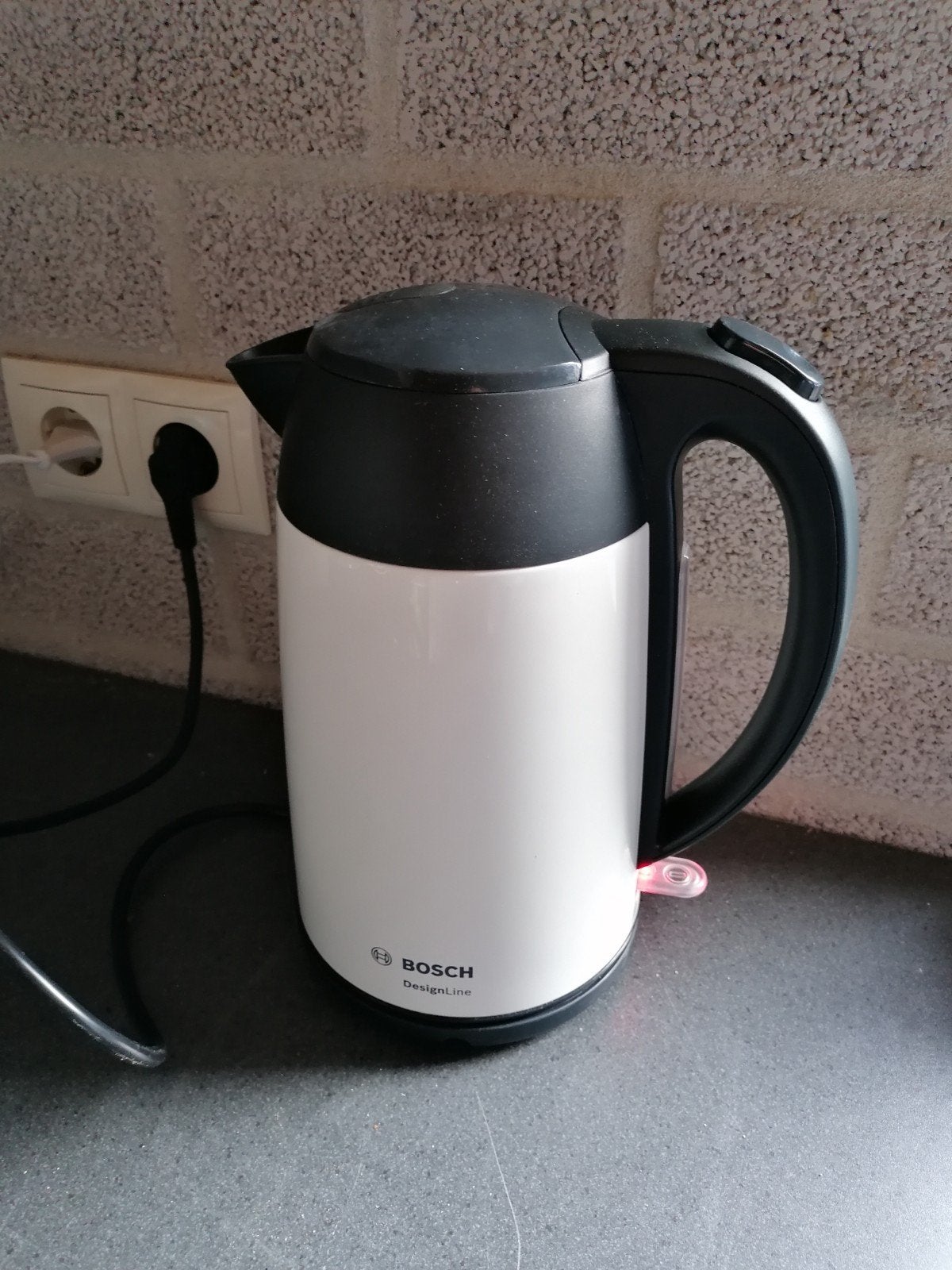Waterkoker Bosch TWK3P421 Designline 1.7 L 2400W, Witgoed en Apparatuur, Waterkokers, 1 tot 2 liter, Ophalen of Verzenden