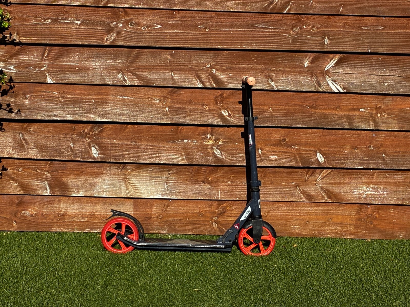 Oxelo step met fel oranje wielen (175 mm), Fietsen en Brommers, Steps, Ophalen, Gebruikt, Gewone step