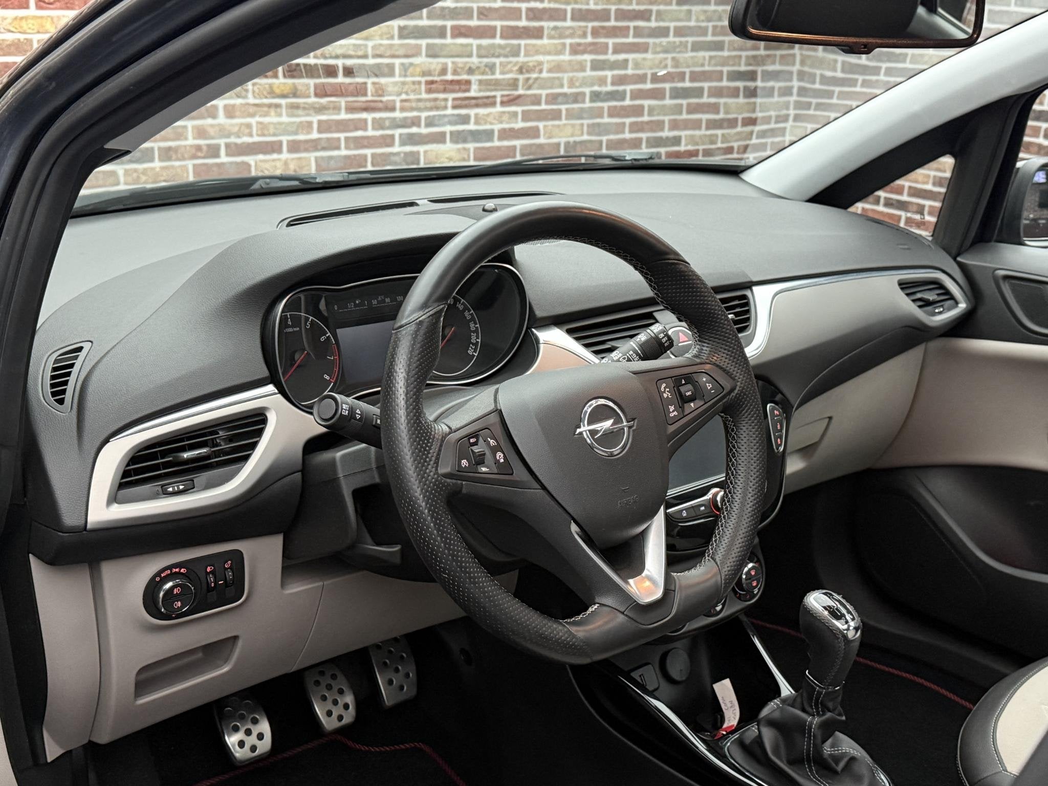 Opel Corsa 1.0 Turbo Innovation OPC Line Panoramadak Airco D, Voorwielaandrijving, Dealer onderhouden, Stof, Gebruikt