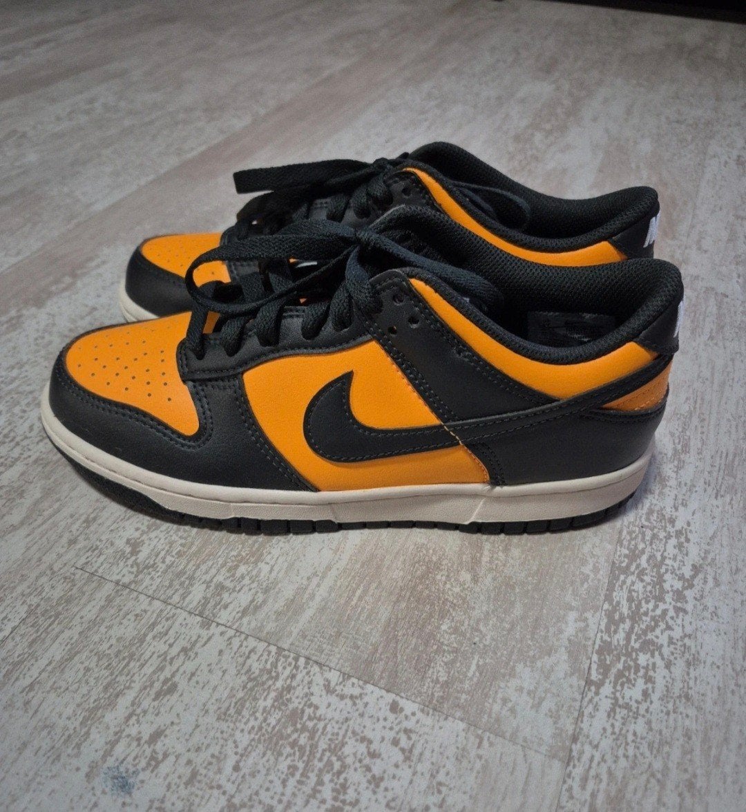 Nike Dunk Low - Maat 38,5, Nike, Oranje, Ophalen of Verzenden, Sneakers of Gympen