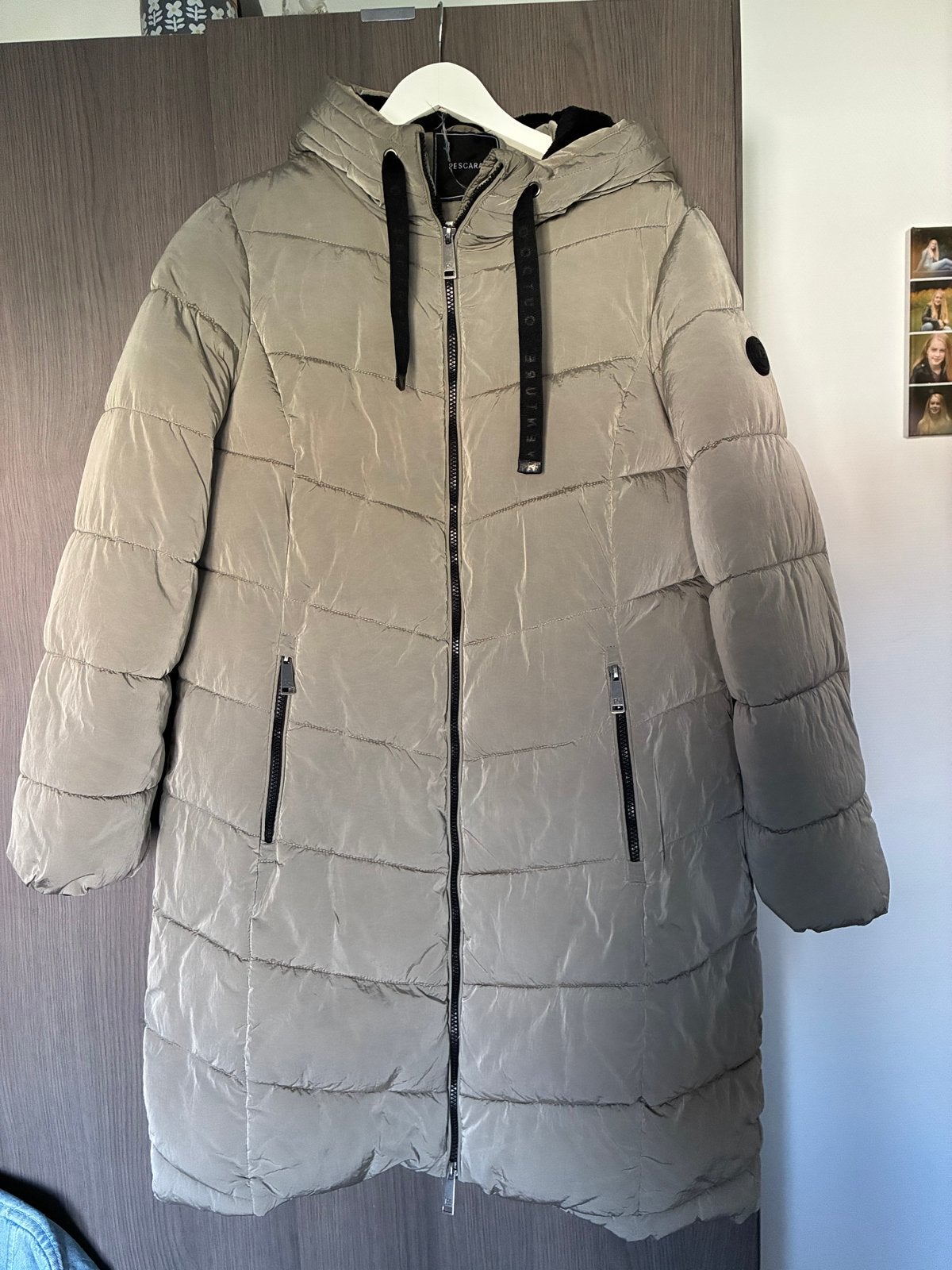 Pescara lange gewatteerde jas maat L, Ophalen of Verzenden, Zo goed als nieuw, Maat 42/44 (L), Beige
