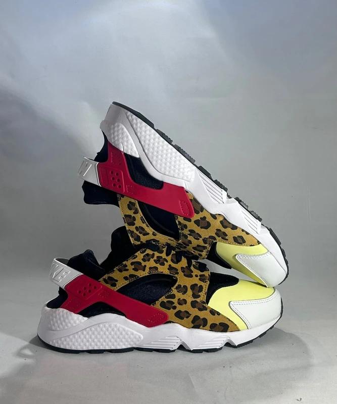 Nike SNKRS App 4e Verjaardag Speciale Editie Sneakers, Ophalen of Verzenden, Nieuw, Overige kleuren, Sneakers of Gympen