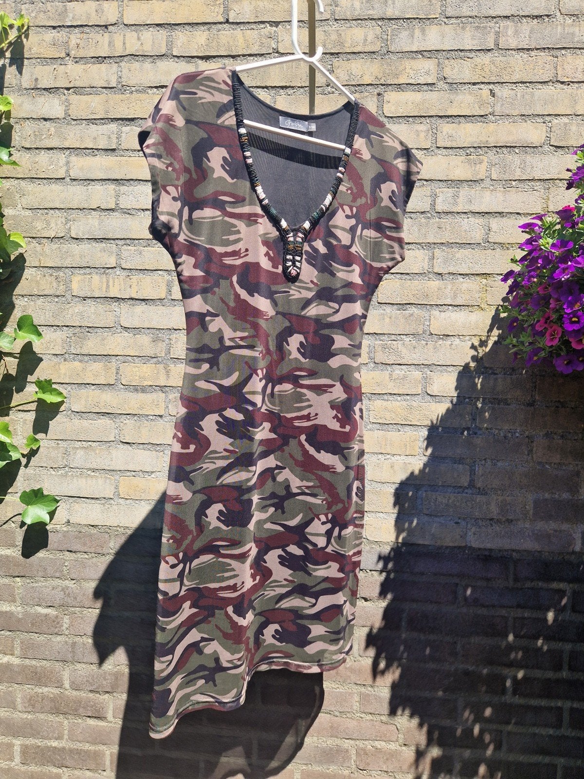 Geisha camouflage jurk met kralen, maat S, Geisha, Meerkleurig, Ophalen of Verzenden, Knielengte