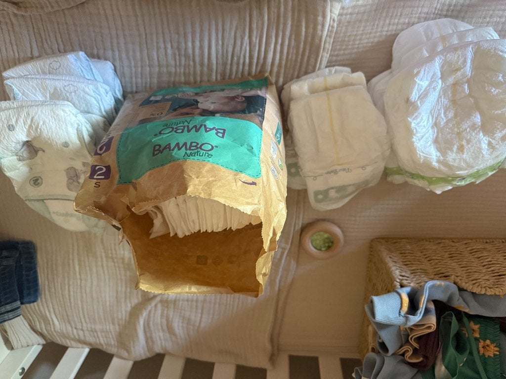 Assortiment luiers maat 2 (o.a. pampers, Bambo), Ophalen, Nieuw, Overige typen
