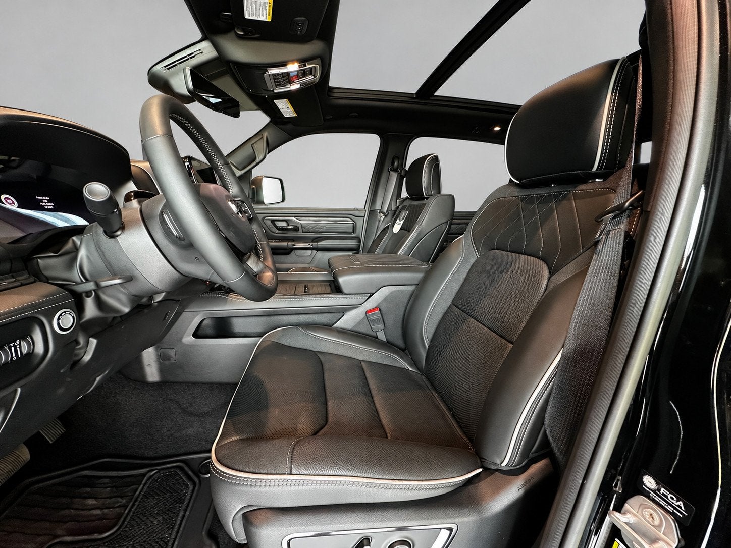 Dodge RAM 1500 Limited Night H.O | 3.0L 540PK | BPM-vrij! |, Auto's, Dealer onderhouden, Gebruikt, 2993 cc, Zwart