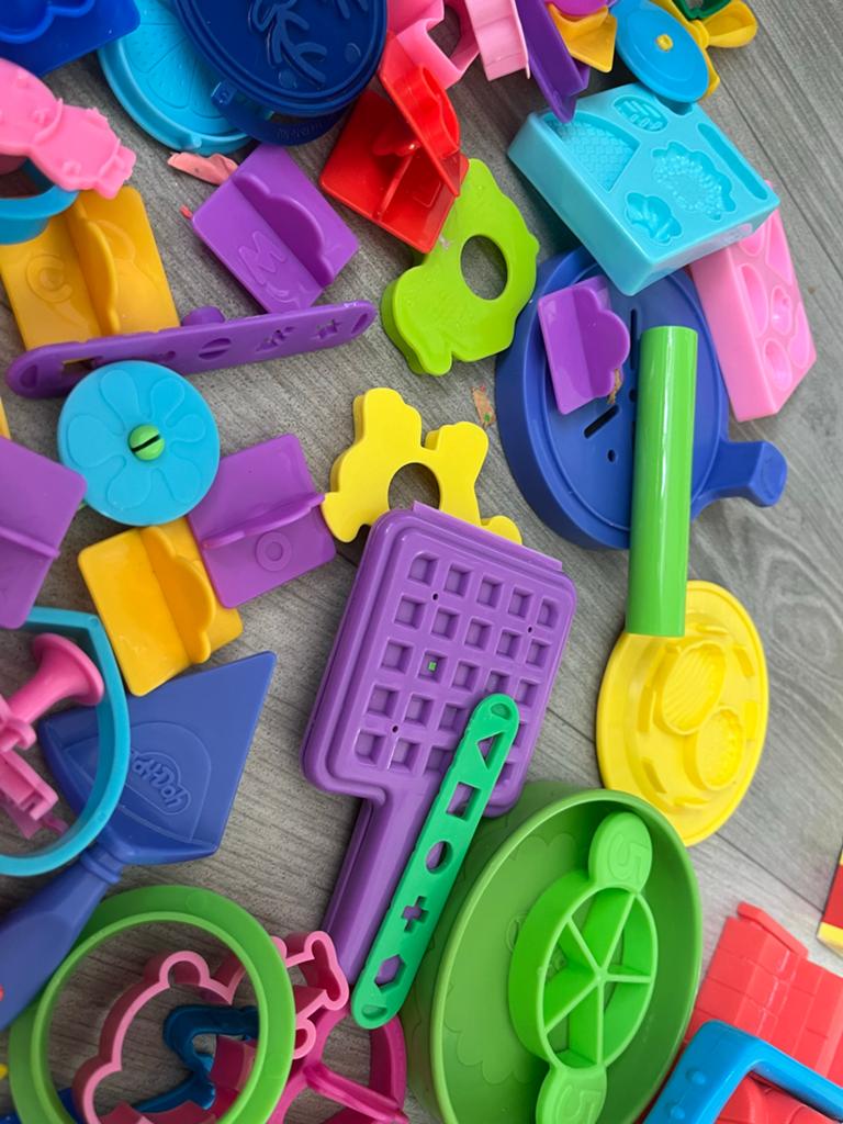 Play-Doh klei accessoires, diverse vormen en gereedschap, Ophalen of Verzenden, Zo goed als nieuw