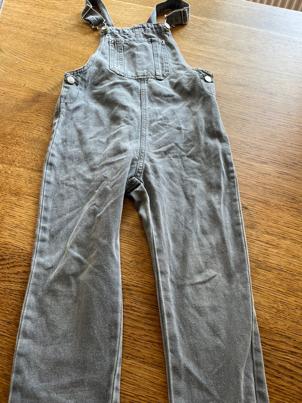 Grijze tuinbroek Zara zgan 4-5 jaar, Ophalen of Verzenden, Zo goed als nieuw, Jongen of Meisje, Broek