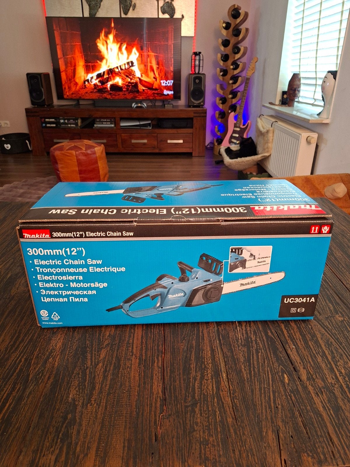 Nieuwe Makita UC3041A Elektrische Kettingzaag 300mm, 70 mm of meer, Kettingzaag, Nieuw, Ophalen of Verzenden
