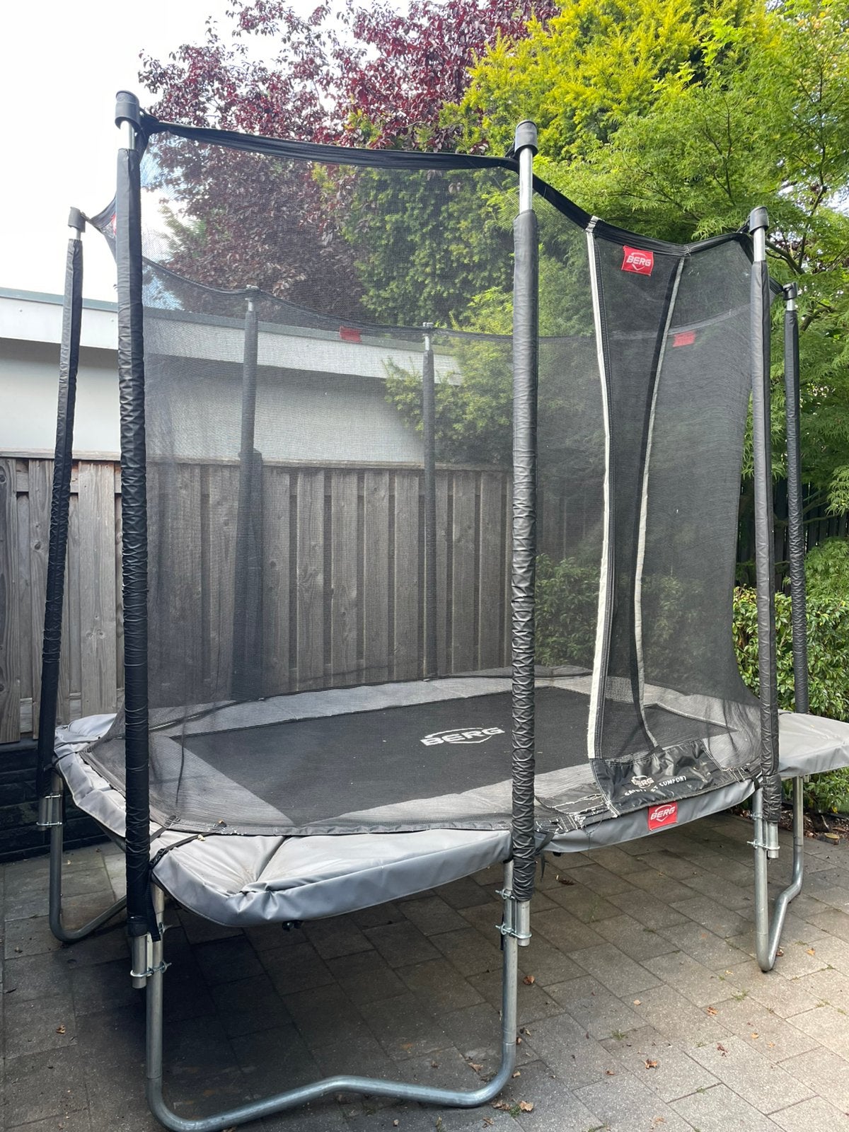 BERG Trampoline Ultim Favorit 280 x 190 cm, Ophalen, Gebruikt
