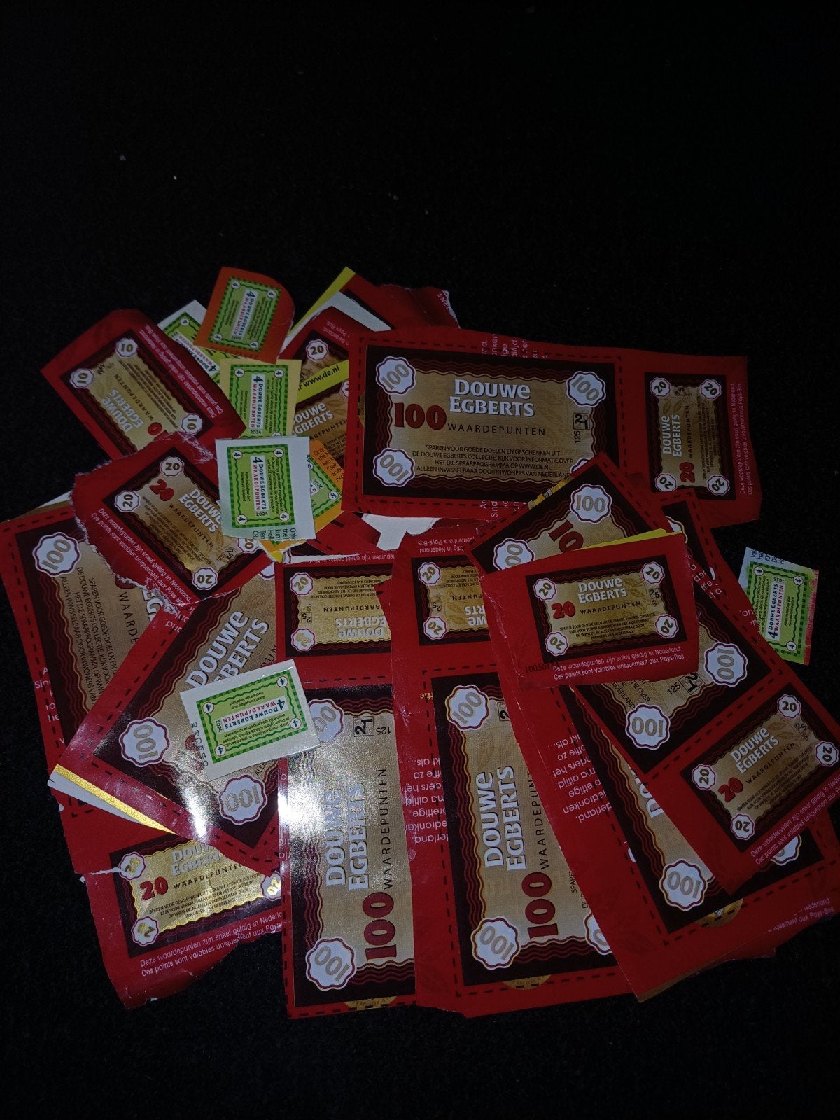766 Douwe Egberts punten, Ophalen of Verzenden, Koffie of Thee, Zegels, Bonnen of Punten