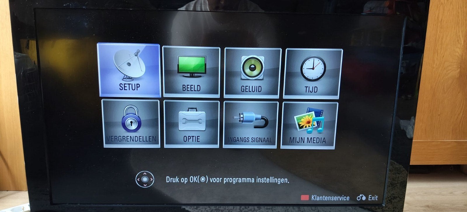 LG tv 32 inch, Ophalen, 50 Hz, Onbekend, 80 tot 100 cm