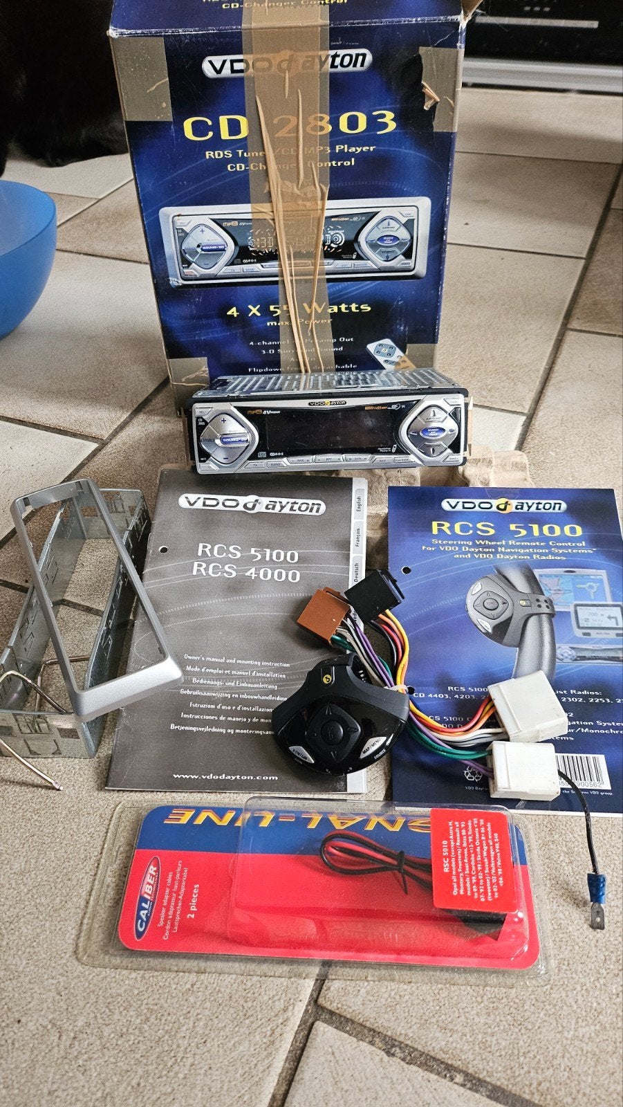 VDO Dayton CD2803 autoradio met stuurwielafstandsbediening, Ophalen, Gebruikt