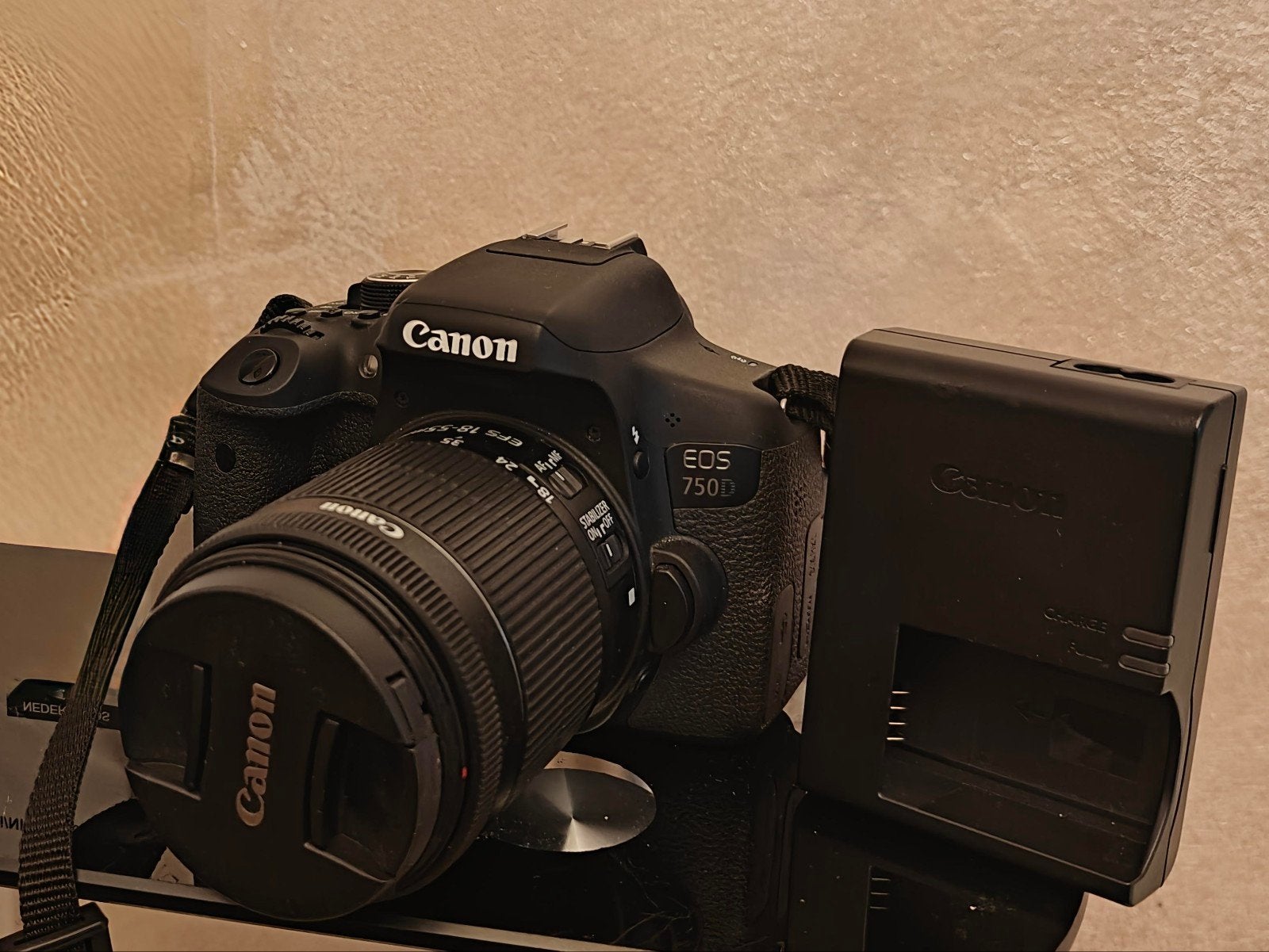 Canon eos 750d, Kantelbaar/draaibaar scherm, Spiegelreflex, Canon, Ophalen of Verzenden