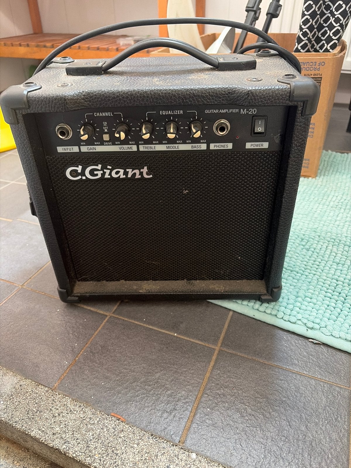 C.Giant M-20 Gitaarversterker, Muziek en Instrumenten, Ophalen, Gebruikt, Gitaar, Minder dan 50 watt