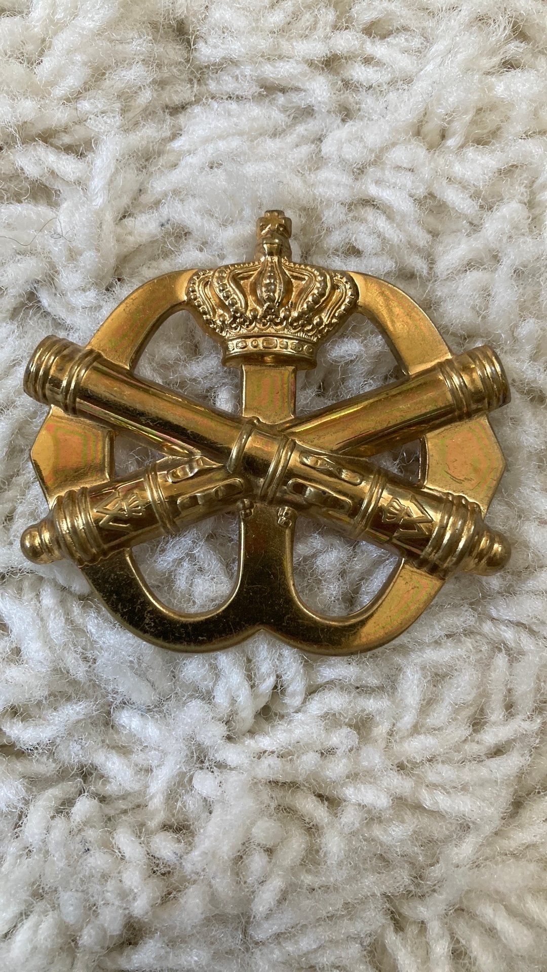 Baretembleem Veldartillerie, Ophalen of Verzenden, Landmacht, Nederland, Embleem of Badge