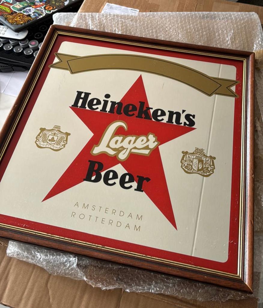 Heineken Lager Beer spiegel, Ophalen