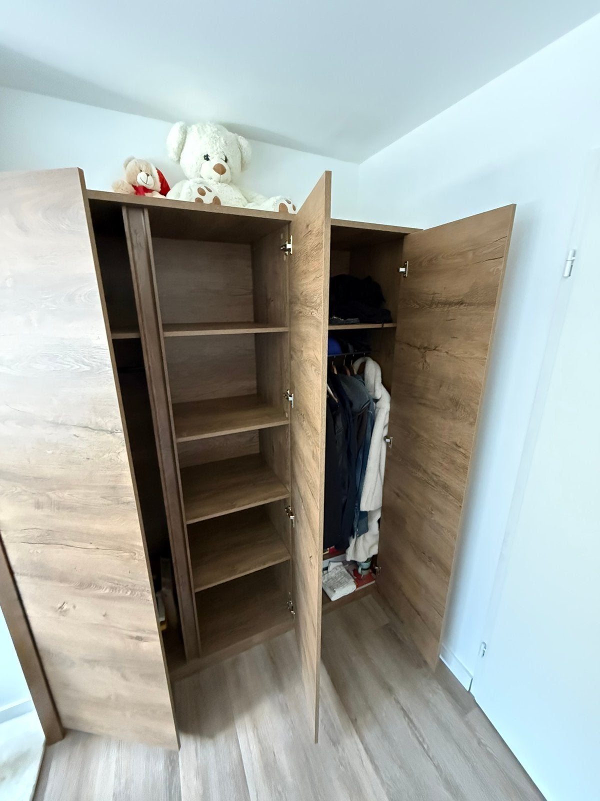 Mooie kledingkast, Ophalen, Zo goed als nieuw, 50 tot 75 cm, 150 tot 200 cm