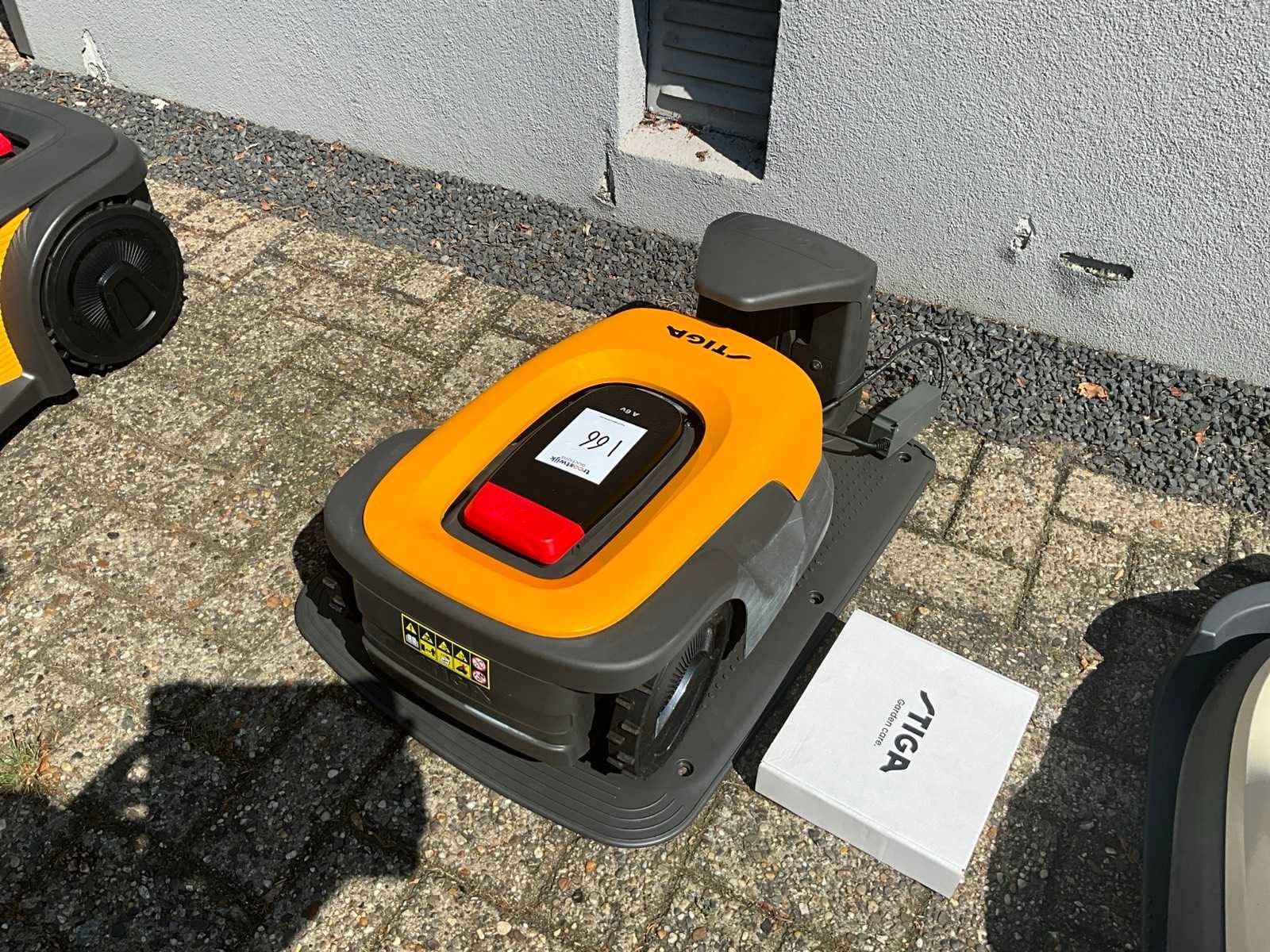 2026 Stiga A6 v Robotmaaier, Maaier