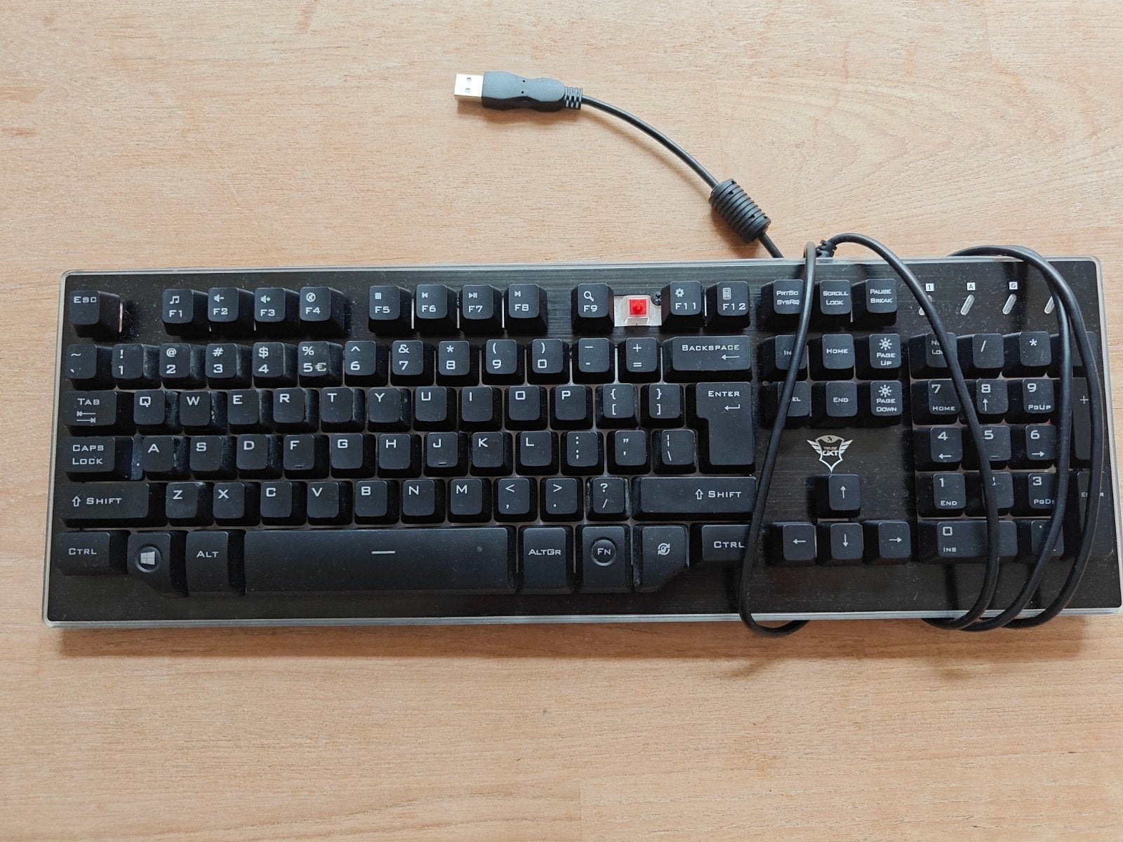 Trust Thura Gaming Toetsenbord - Bedraad QWERTY, Computers en Software, Gebruikt, Gaming toetsenbord, Ophalen of Verzenden, Trust