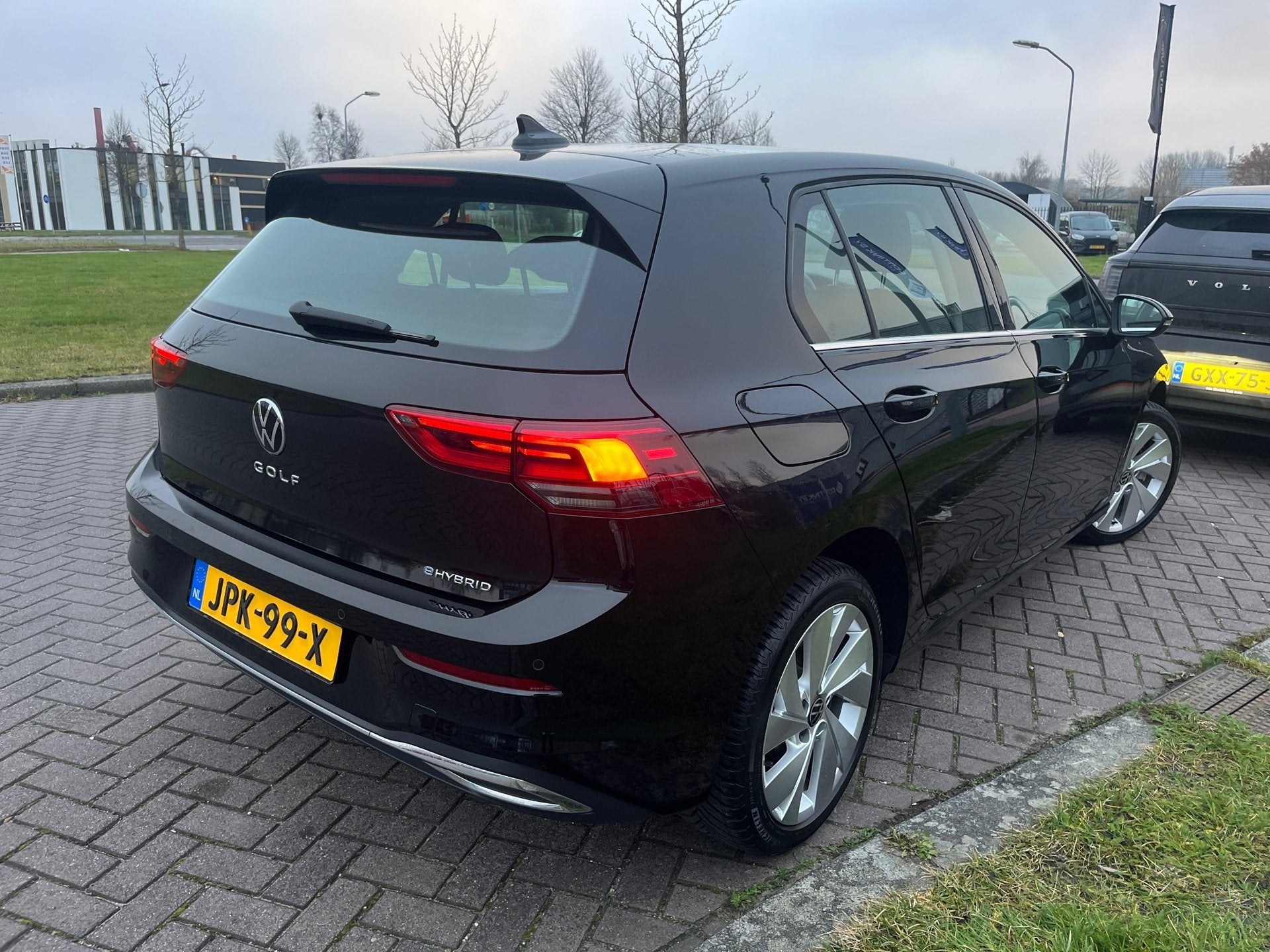 Volkswagen GOLF 8 eHybrid KeyLess|Alcantara|NAP CarPass!, Auto's, Volkswagen, Gebruikt, Euro 6, 150 pk, Zwart