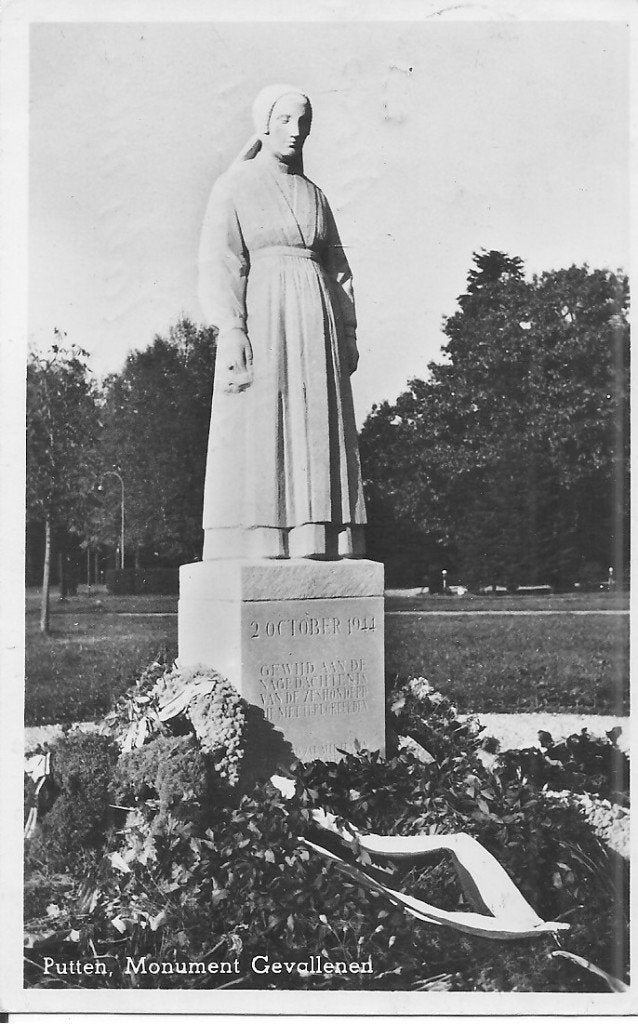 Oude Ansichtkaart Putten Monument Gevallenen 1951, Ophalen of Verzenden, 1940 tot 1960, Gelopen, Gelderland