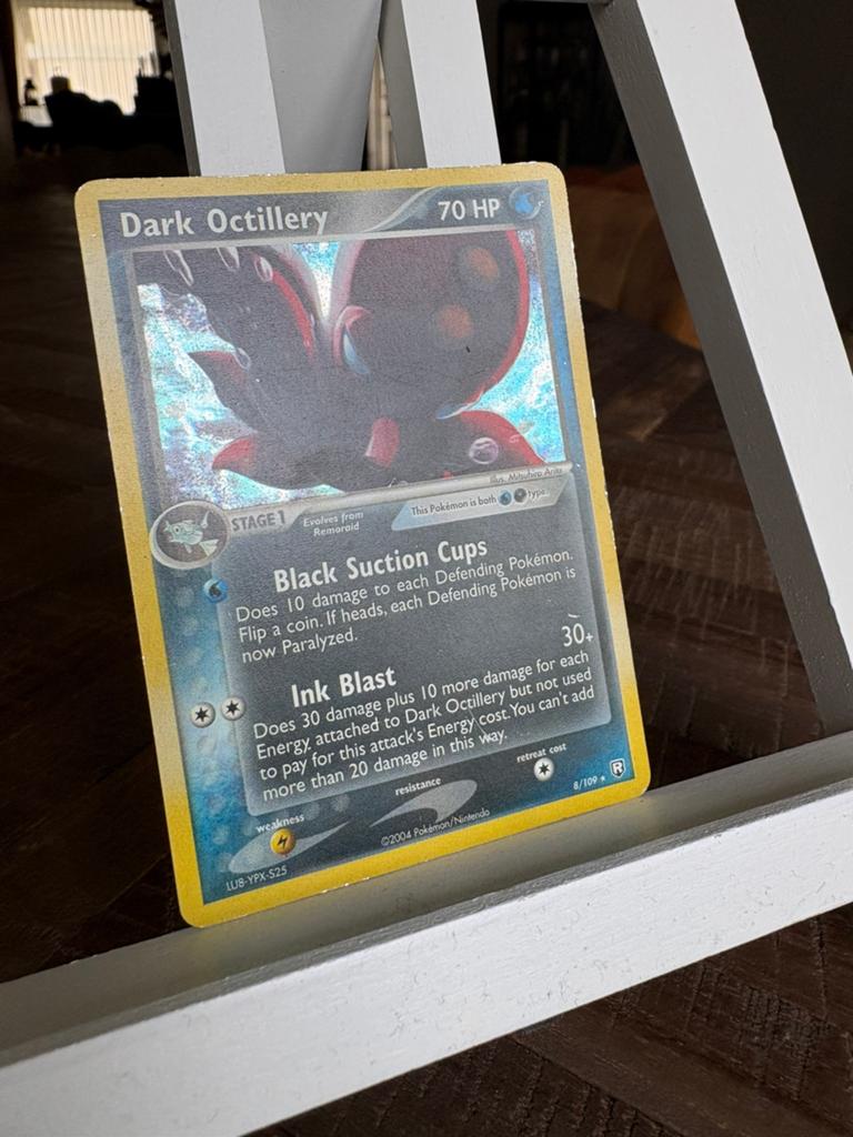 Pokemon dark octillery, Hobby en Vrije tijd, Verzamelkaartspellen | Pokémon, Ophalen of Verzenden, Zo goed als nieuw