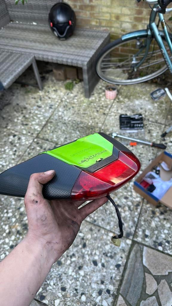 Piaggio nrg mc2/3 remlicht spoiler, Ophalen of Verzenden, Zo goed als nieuw, Kap