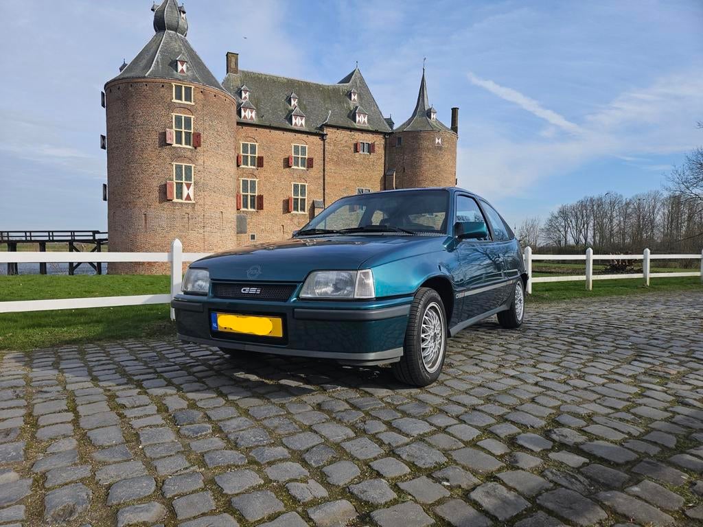 Opel kadett e gsi champion, Voorwielaandrijving, 1998 cc, 450 kg, 4 cilinders