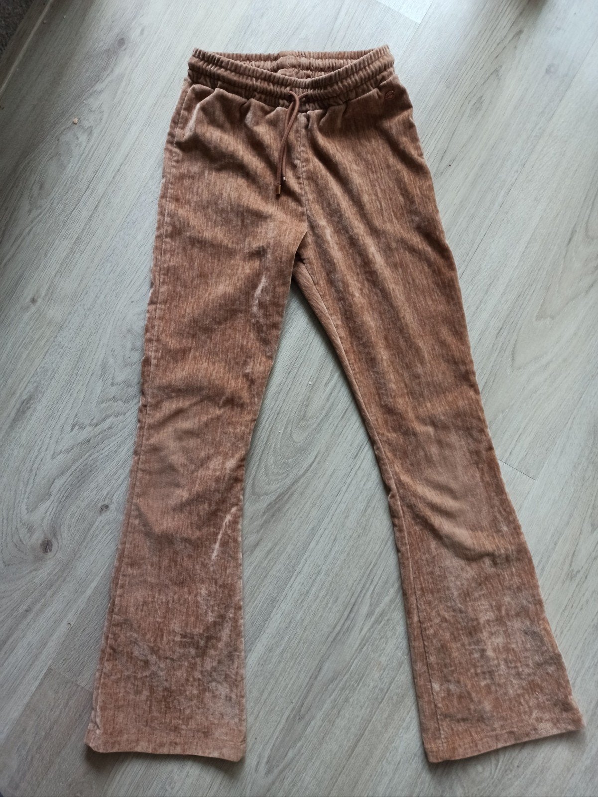 Fluwelen flared broek voor meisjes - Maat 134/140, Broek, Meisje, Ophalen of Verzenden, Zo goed als nieuw
