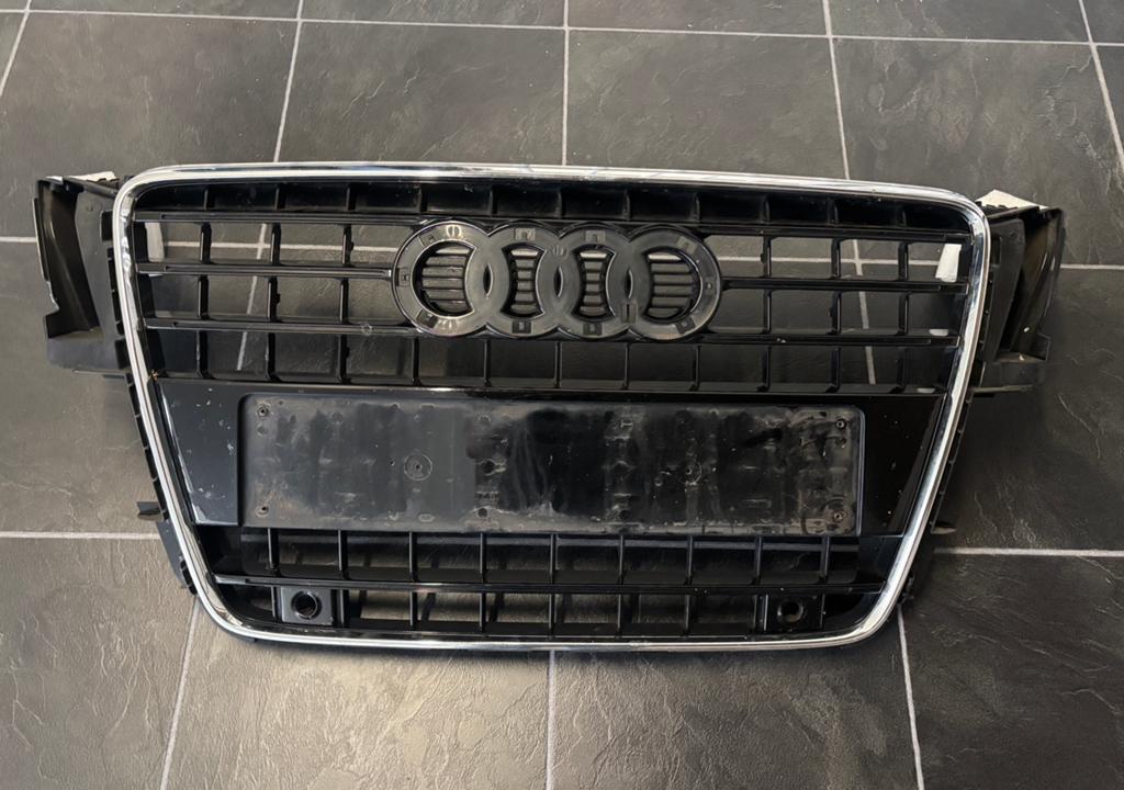 Grill Audi A5 8T S-line 2010, Ophalen, Gebruikt, Voor, Audi