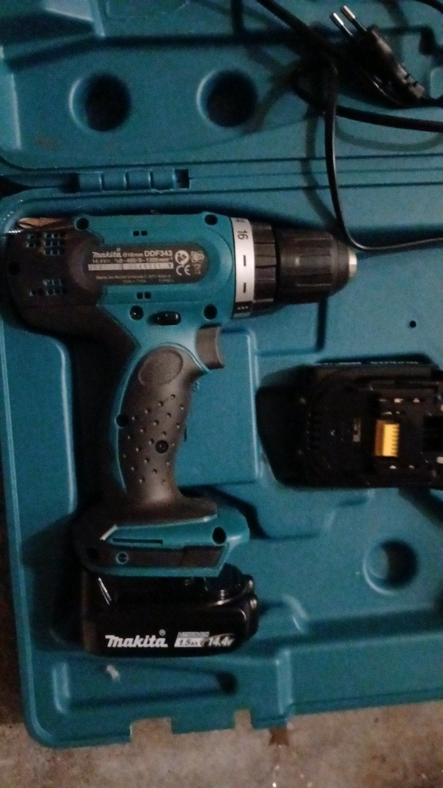 Makita Boormachine met Koffer, Ophalen of Verzenden, Zo goed als nieuw, Boormachine