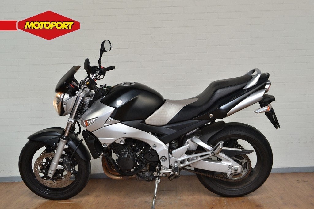 Suzuki GSR 600 (bj 2006), Bedrijf, POSTBUS 77
4130 EB  VIANEN UT, NIMAG B.V., Info@nimag.nl