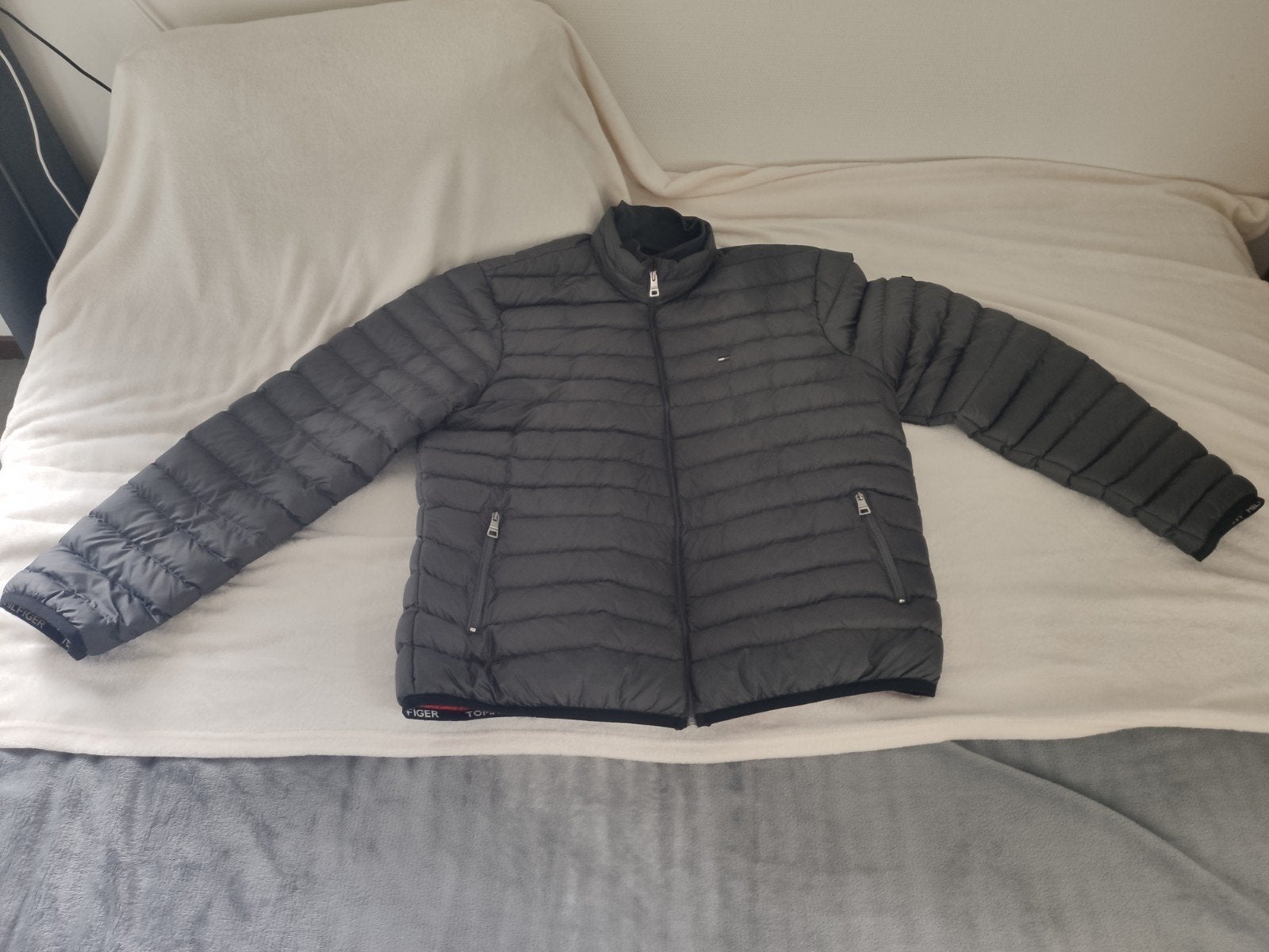 Tommy Hilfiger gewatteerde jas donkergrijs 6XL, Kleding | Heren, Jassen | Winter, Tommy Hilfiger, Overige maten, Ophalen of Verzenden